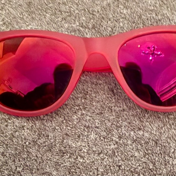 Polaroid Sunglasses - Picture 9 of 9